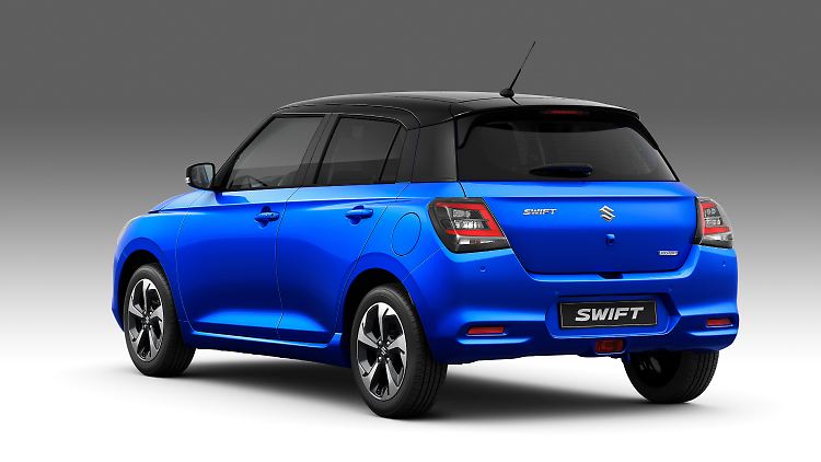 The rear door handles of the new Swift have moved from the C-pillar back under the door shoulder.