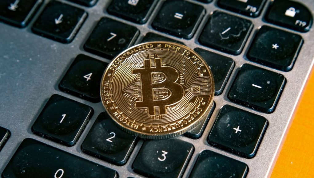 Cryptocurrency falls to seven-week low
