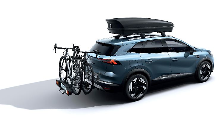 Thanks to the roof box and bike rack, the Renault Symbioz is also suitable for family trips.