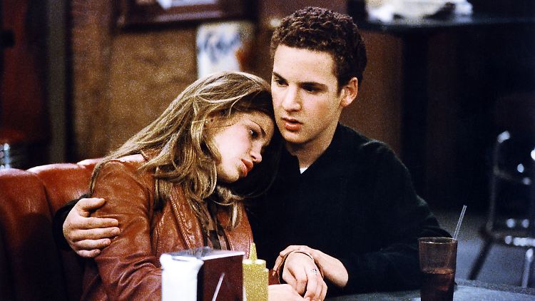 Fishel became known primarily through the sitcom "Life and Me" (here together with her acting colleague Ben Savage).