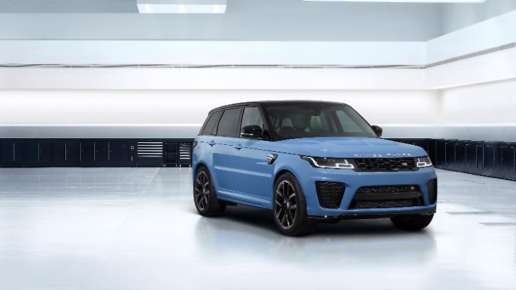 Expensive: Range Rover Sport, generation 2.