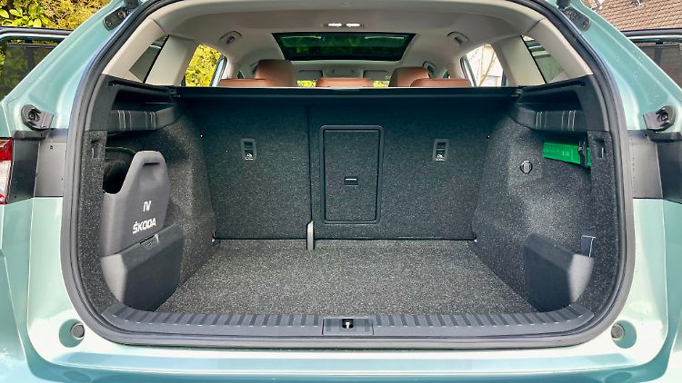 Lots of cargo space (1710 liters) give the Enyaq a practical touch.