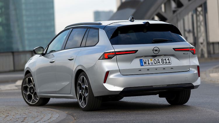 Even as a hybrid, the Opel Astra Sports Tourer remains a pleasantly inconspicuous appearance.