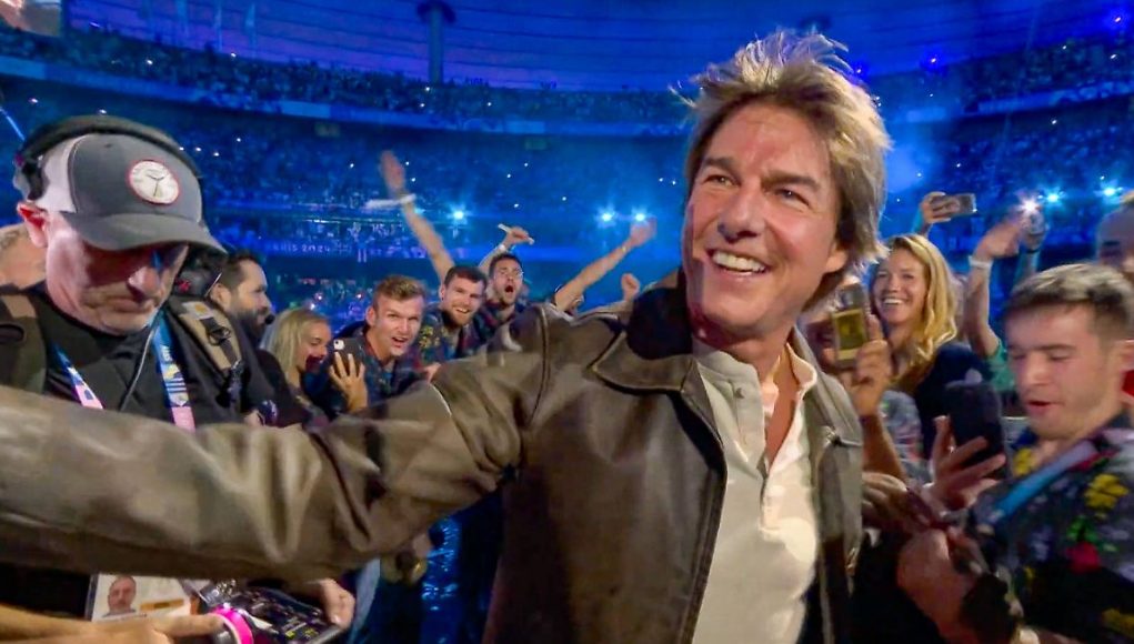 Tom Cruise appears at the "Top Gun: Maverick" concert
