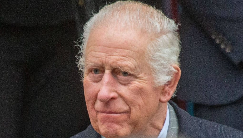 Charles withdraws the seal of approval from chocolate manufacturers
